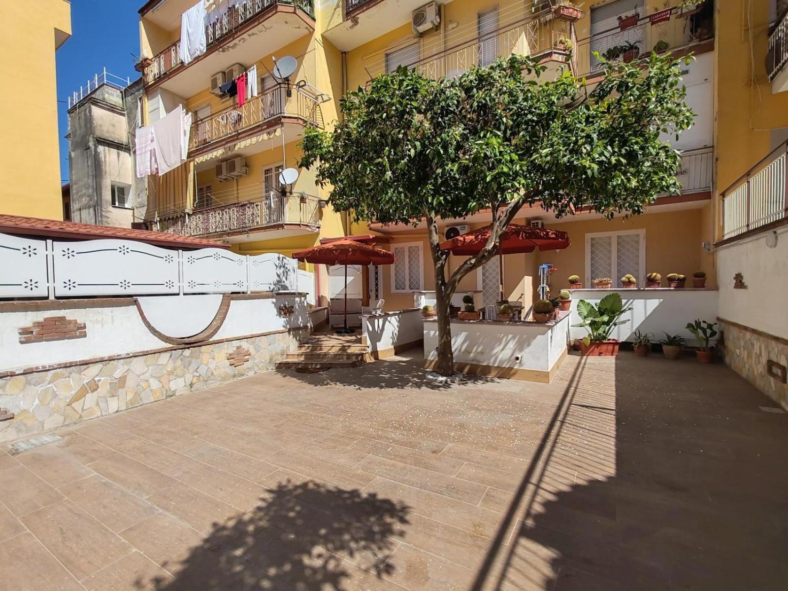 Double Free Parking Anna Verra Cottage Marano di Napoli Esterno foto